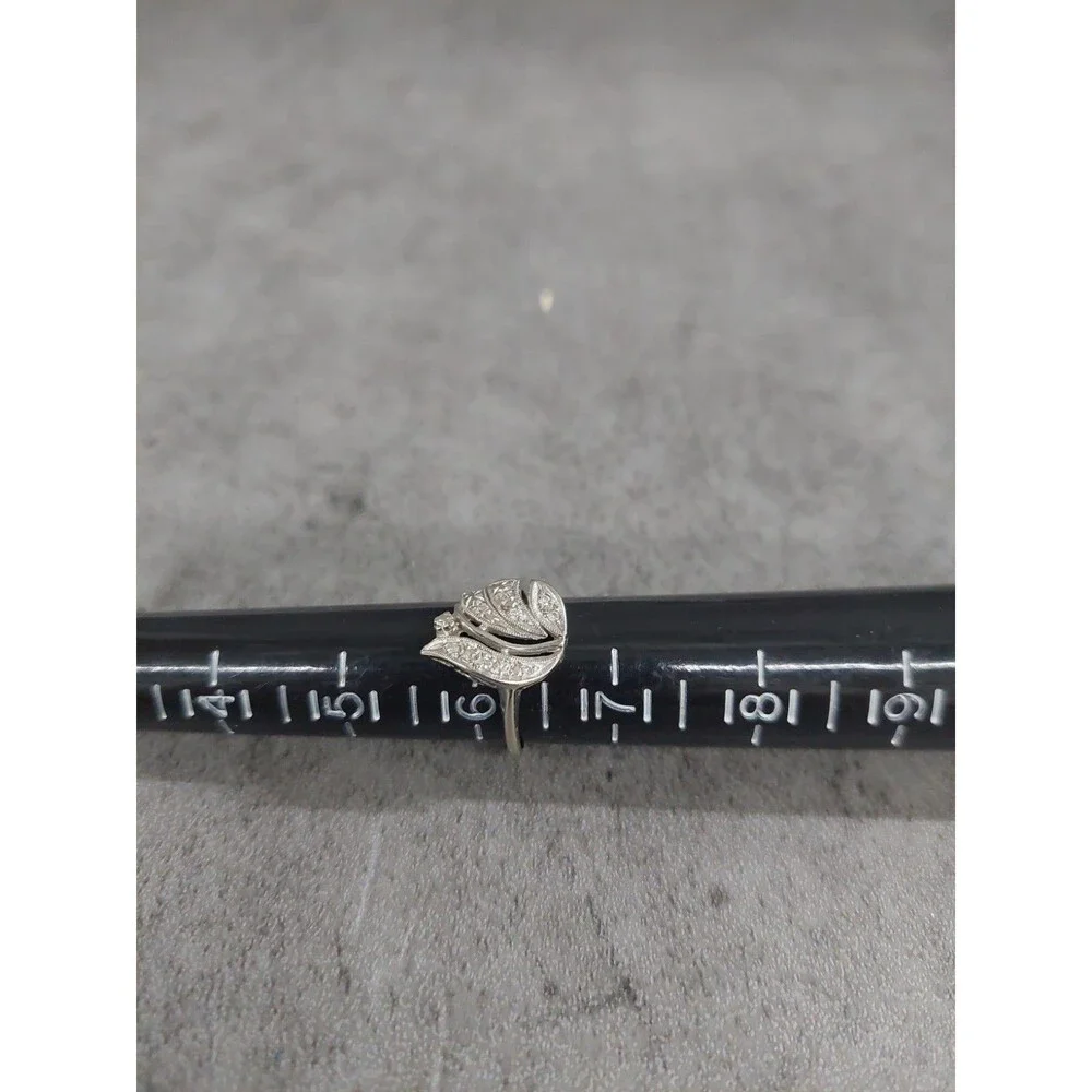Leaf Gold And Diamond Reing Size 6